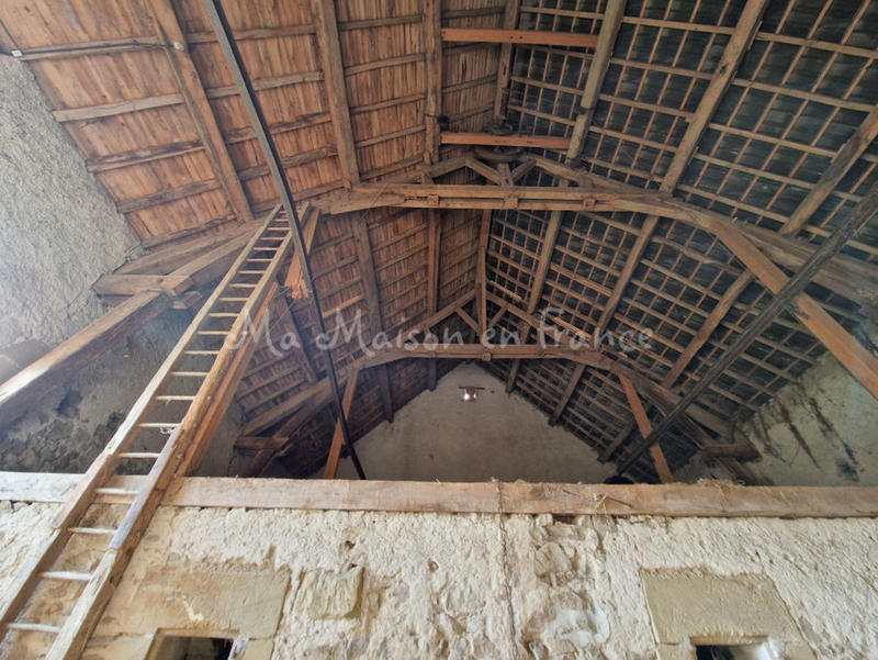 Maison - 215 m² - 1 pièce