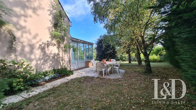 Maison contemporaine - 230 m² - 9 pièces