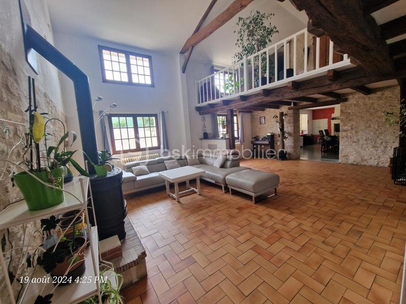 Longère - 213 m² - 6 pièces