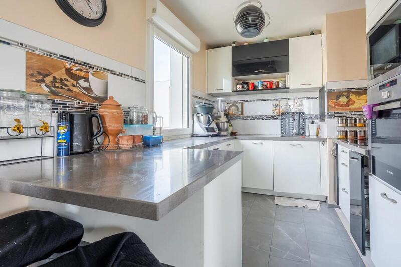 Duplex - 94 m² - 5 pièces