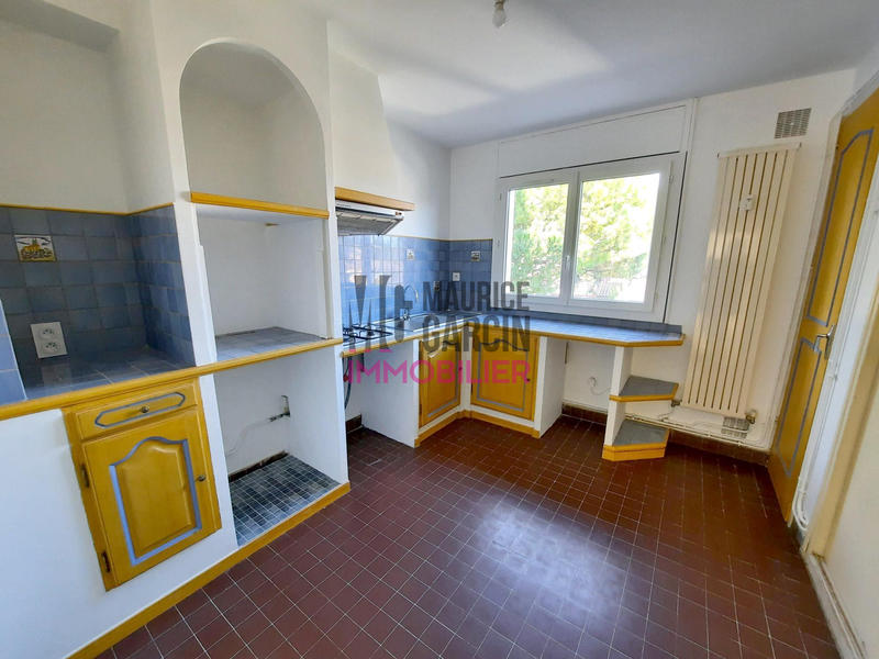 Appartement - 85 m² - 3 pièces