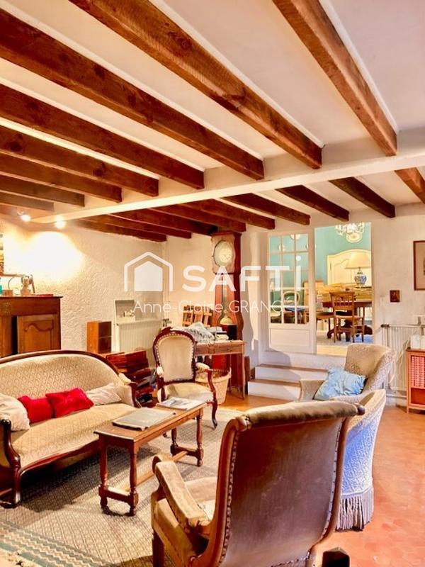 Maison de maîtres - 230 m² - 12 pièces