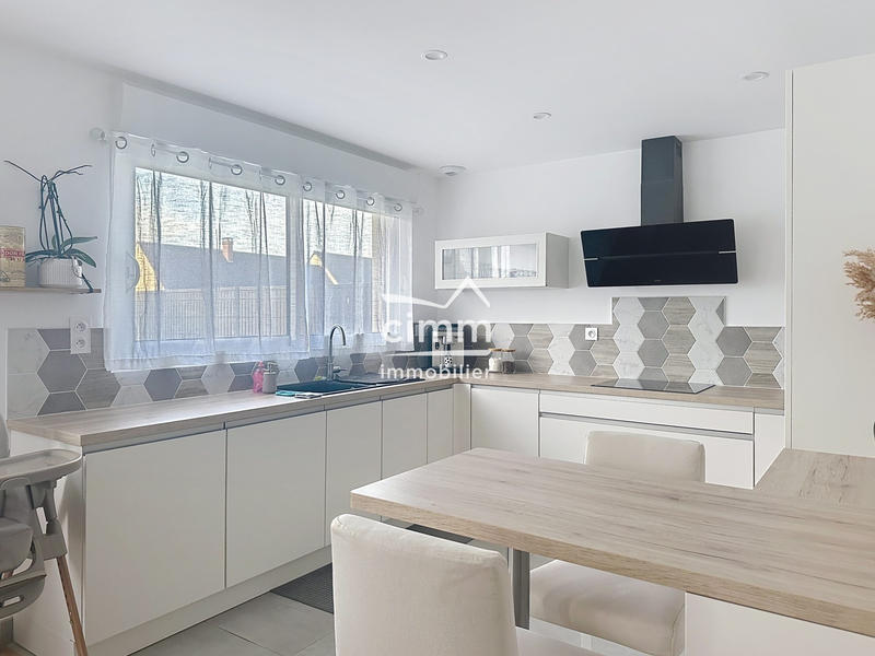 Maison - 103 m² - 5 pièces