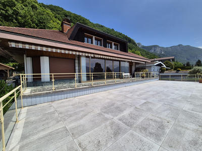 Maison - 357 m² - 7 pièces