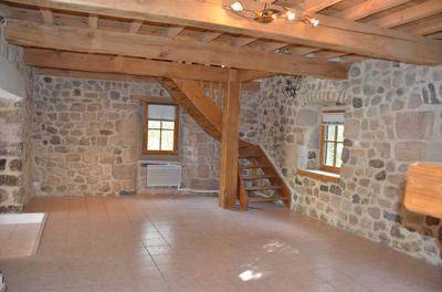 Maison en pierre - 212 m² - 6 pièces