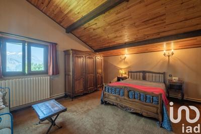 Châlet - 227 m² - 8 pièces