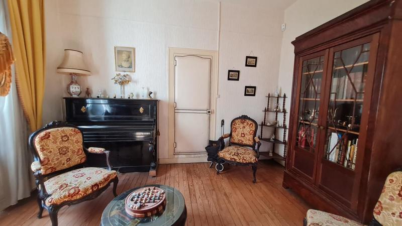 Maison - 349 m² - 13 pièces