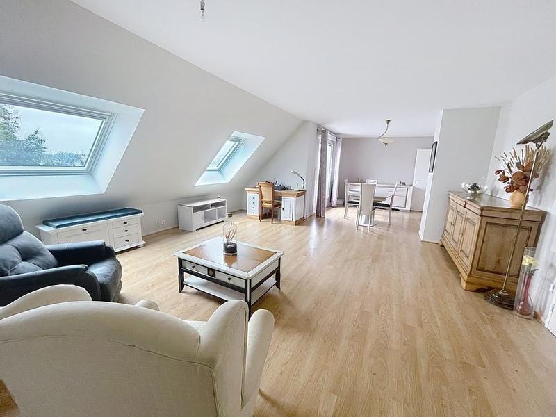 Appartement - 112 m² - 6 pièces