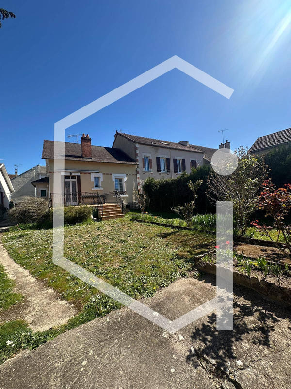 Maison - 80 m² - 4 pièces