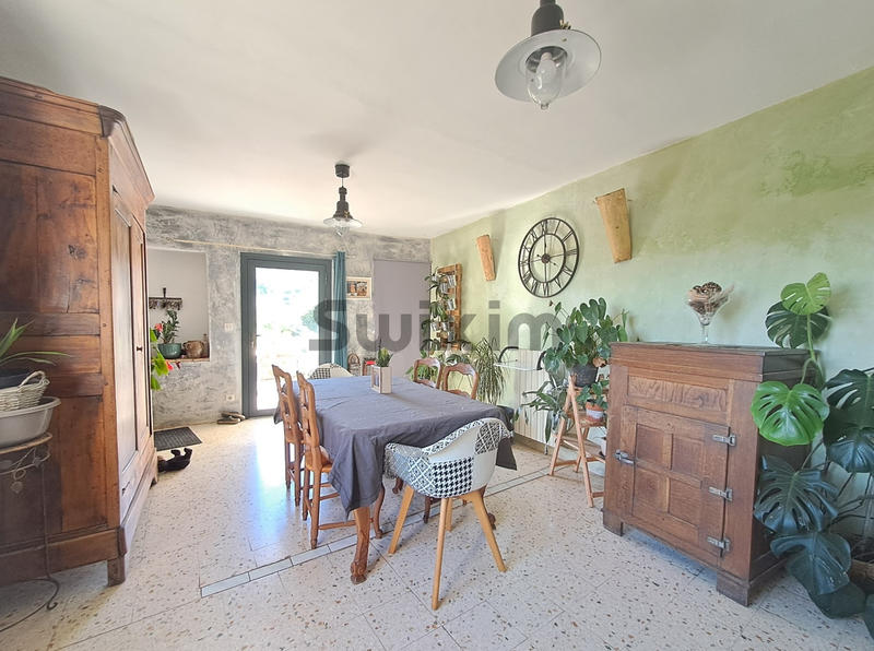 Maison - 156 m² - 6 pièces