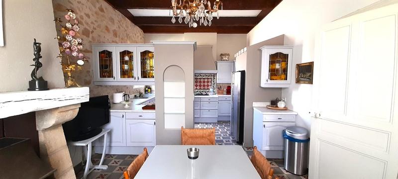 Maison - 200 m² - 8 pièces