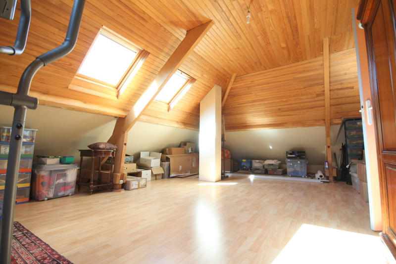 Maison - 178 m² - 8 pièces