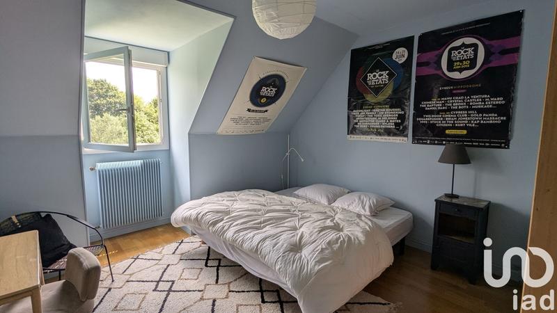 Maison - 140 m² - 8 pièces