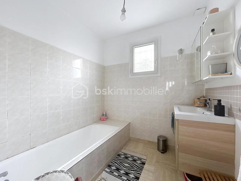 Villa - 160 m² - 8 pièces