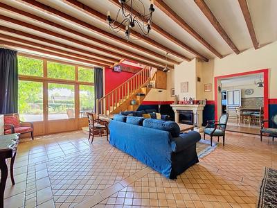 Maison de maîtres - 210 m² - 8 pièces