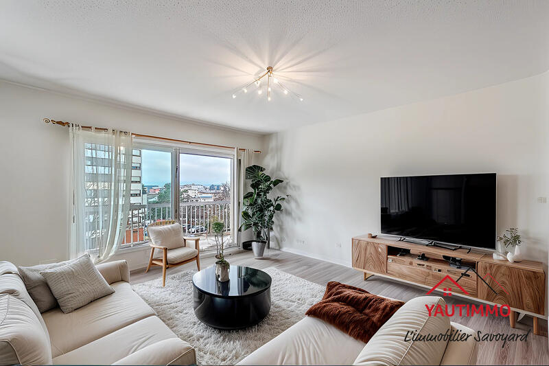 Appartement - 80 m² - 3 pièces