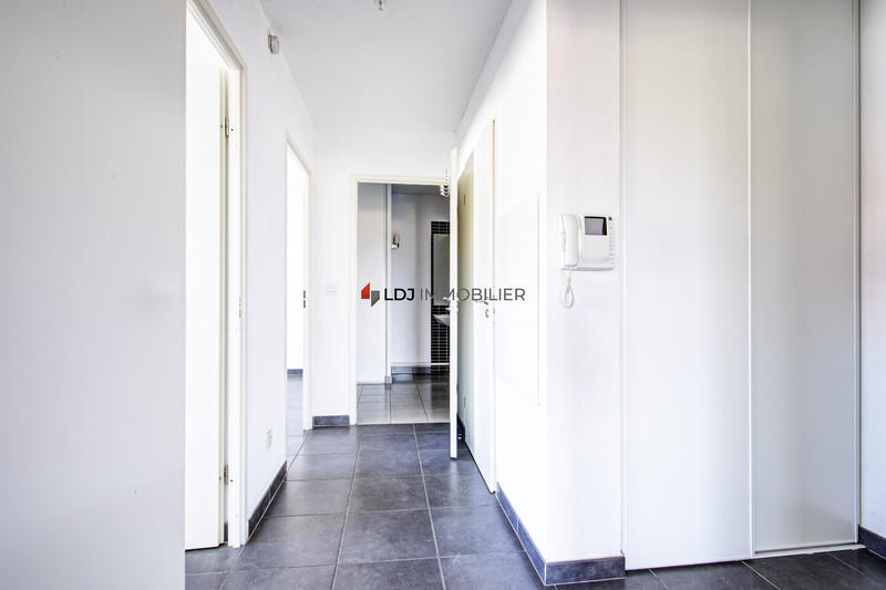 Appartement - 60 m² - 3 pièces