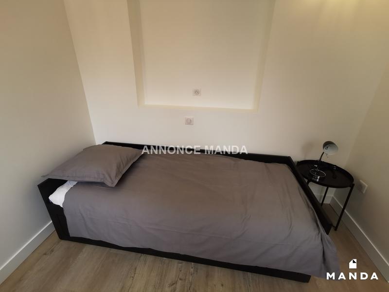 Chambre - 11 m² - 4 pièces