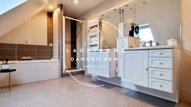 Maison - 160 m² - 7 pièces