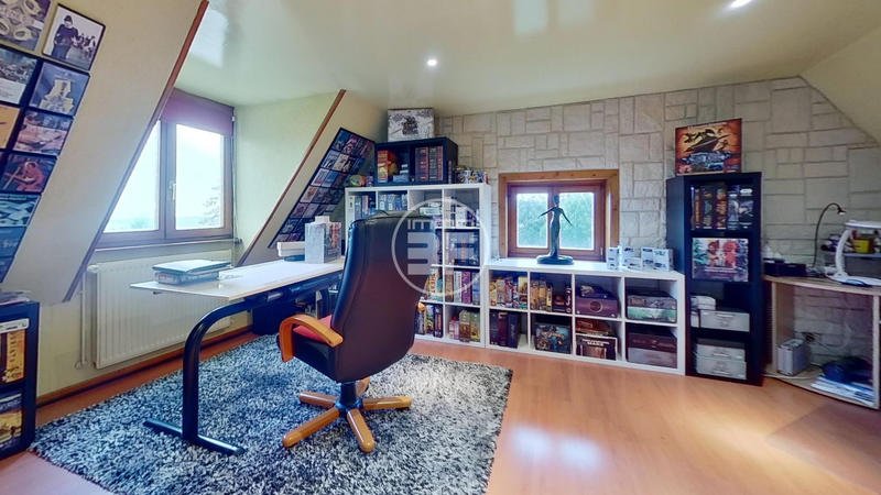 Maison - 200 m² - 6 pièces