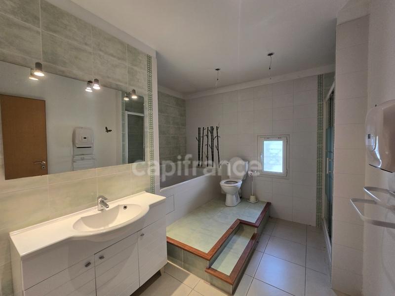 Maison - 121 m² - 4 pièces