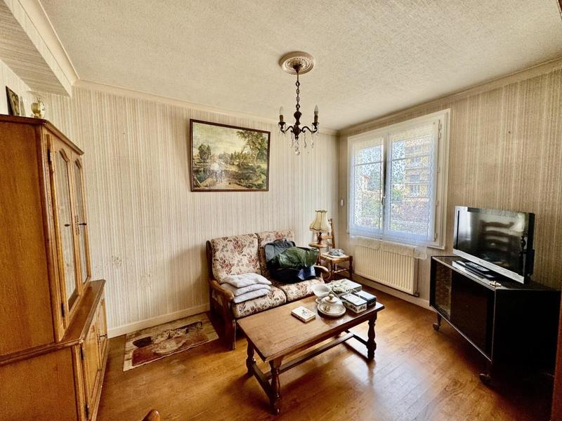 Appartement - 83 m² - 5 pièces