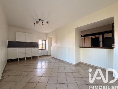 Maison de village - 92 m² - 3 pièces