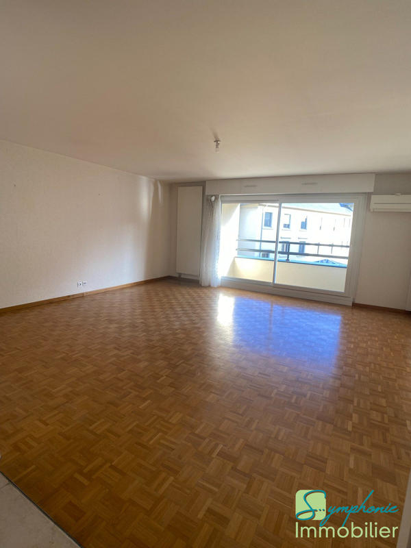 Appartement - 106 m² - 4 pièces