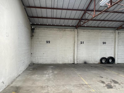 Parking / Garage - 13 m²