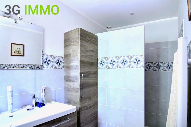 Villa - 178 m² - 9 pièces