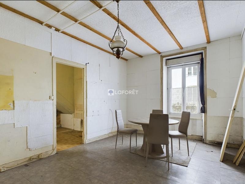 Maison - 93 m² - 6 pièces