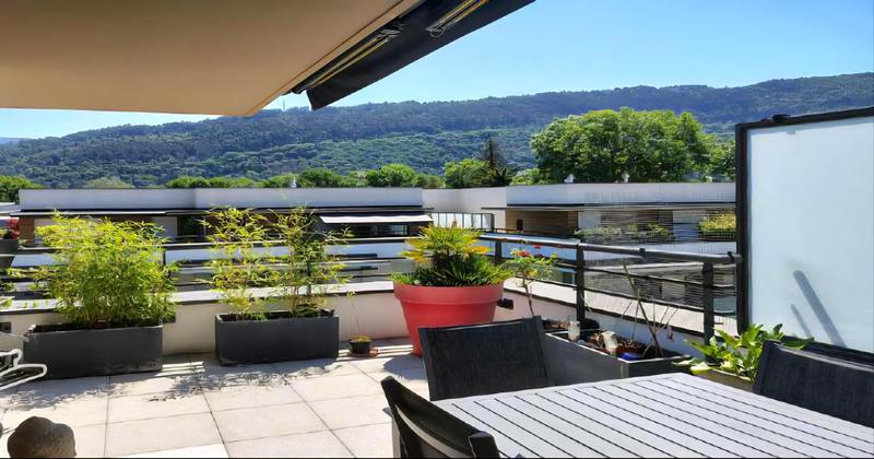 Appartement - 89 m² - 3 pièces