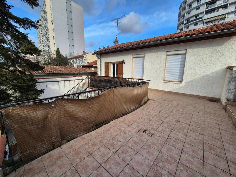 Appartement ancien - 73 m² - 3 pièces