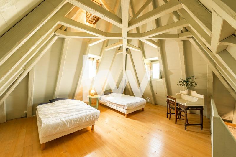 Manoir - 435 m² - 7 pièces