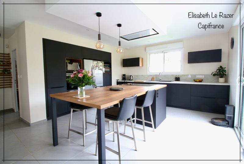 Maison - 215 m² - 8 pièces