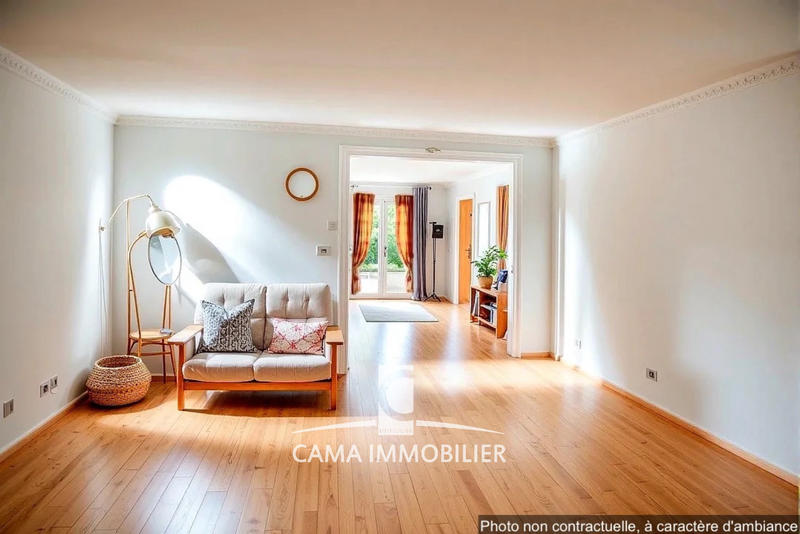 Maison - 190 m² - 8 pièces