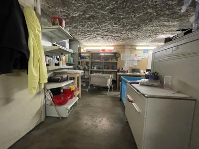 Local commercial - 164 m² - 1 pièce