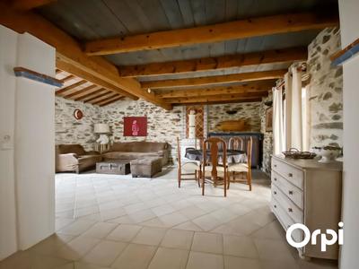 Maison - 120 m² - 4 pièces