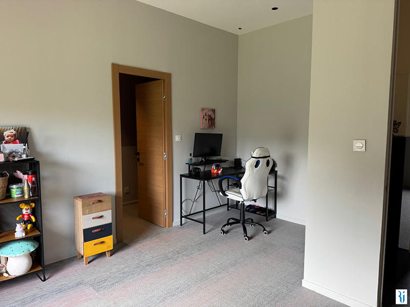 Maison - 237 m² - 4 pièces