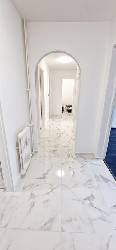 Appartement - 90 m² - 3 pièces