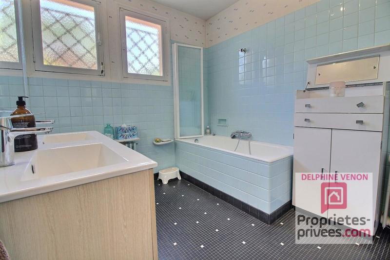 Maison - 142 m² - 5 pièces