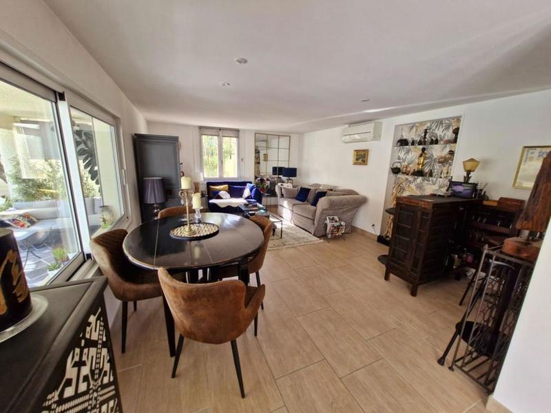 Villa - 144 m² - 6 pièces