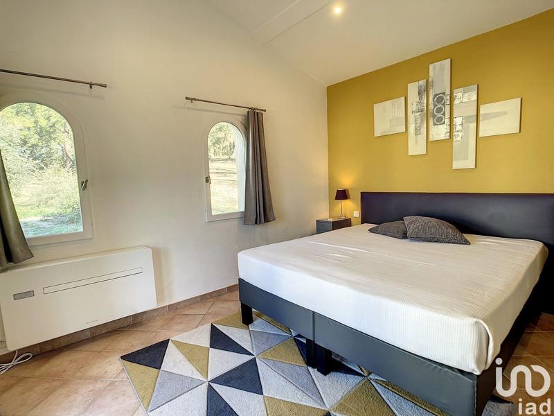 Maison - 187 m² - 8 pièces