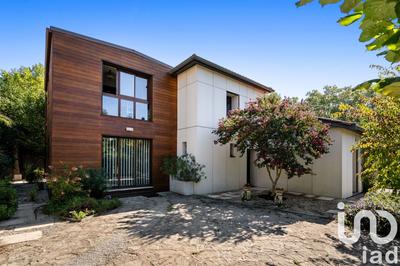 Maison - 183 m² - 6 pièces