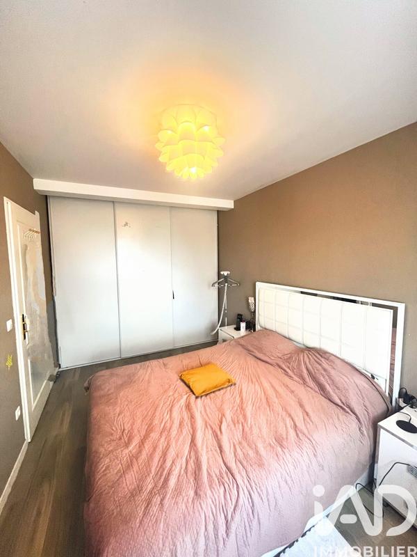 Maison - 94 m² - 5 pièces