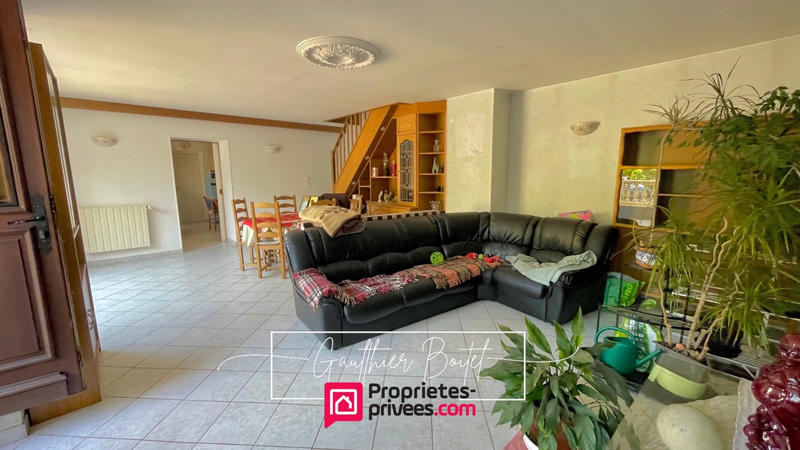 Maison - 300 m² - 11 pièces