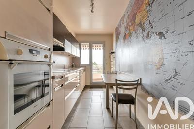 Appartement - 94 m² - 4 pièces