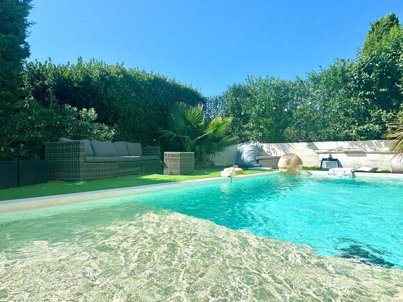 Villa - 180 m² - 7 pièces