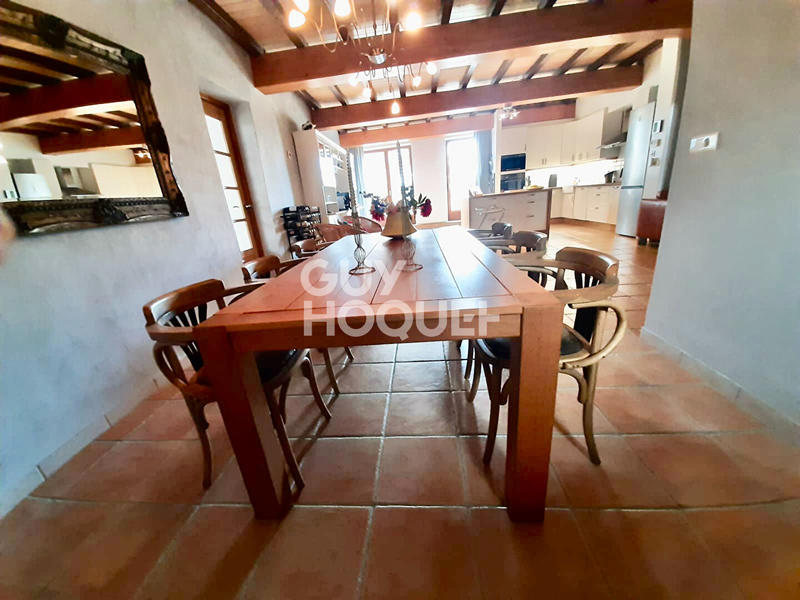 Maison - 413 m² - 7 pièces