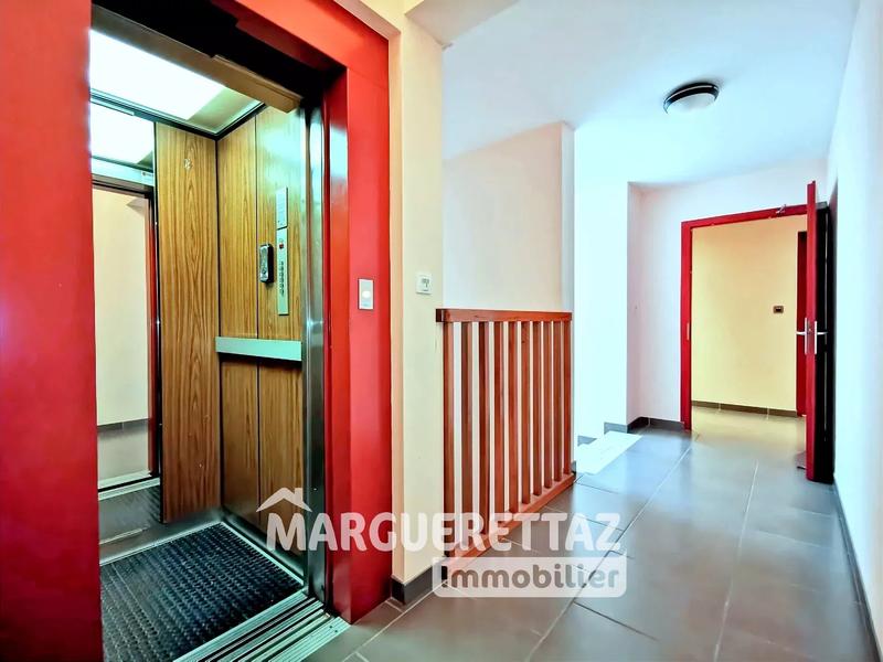Appartement - 80 m² - 4 pièces